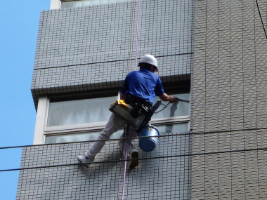 高所清掃（高所ガラス・外壁清掃）